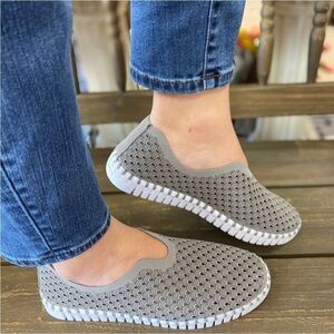 Ilse Jacobsen Tulip Perforated Minimalist Flats Loafers